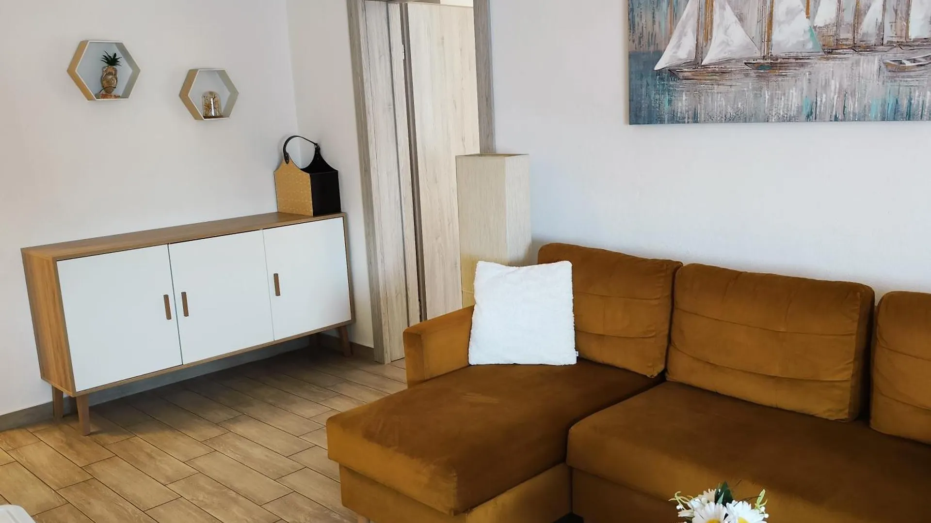 Apartments Aurora Zadar 0*,