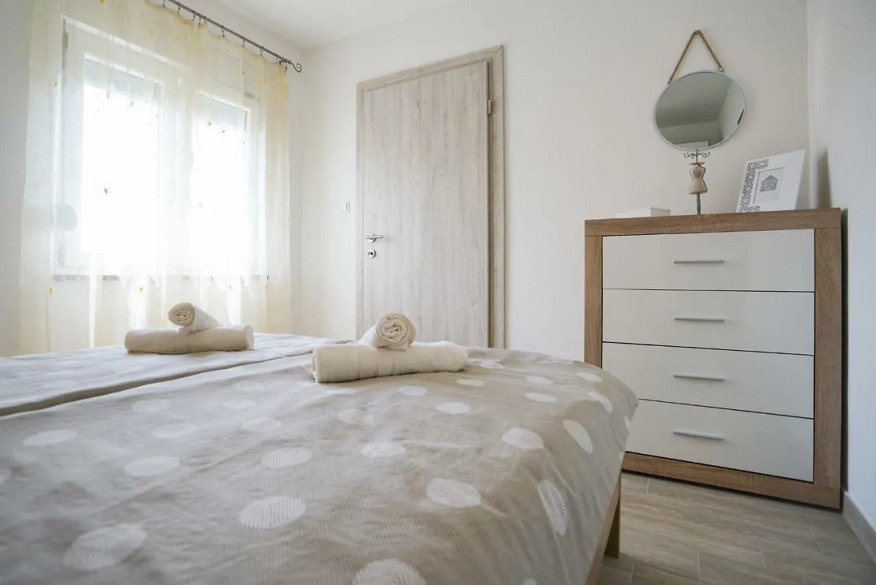 Apartments Aurora Zadar 0*,  Croatia